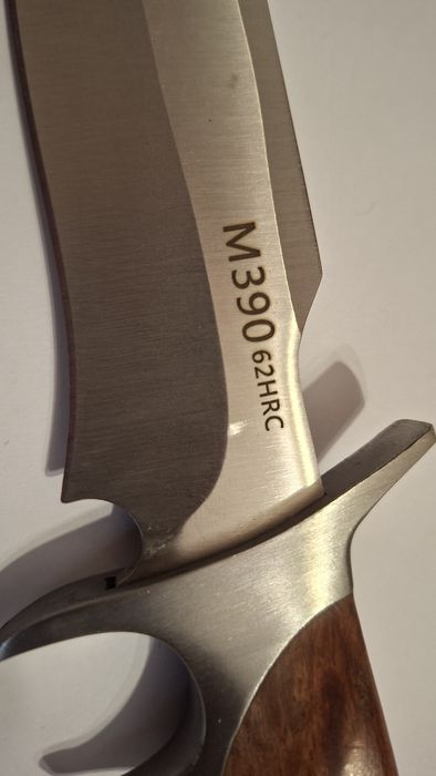 Cuțit vânătoare , camping , drumeție 25.5cm