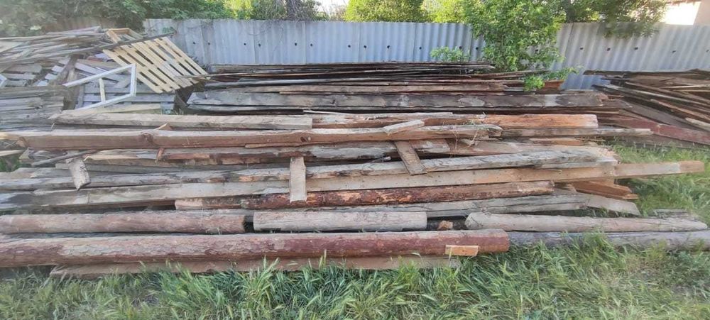 Агаш материал сатылады кругляк стропила ескы уйден шыккан.