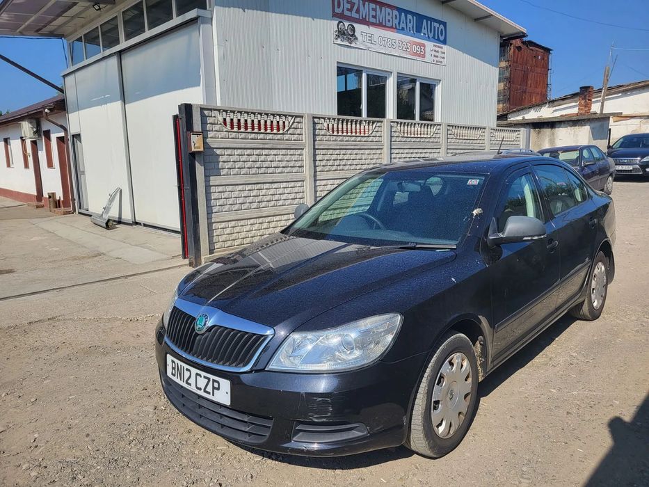 Usa fata stanga/Usa spate stanga/Oglinda Skoda Octavia 2 Facelift berlina
