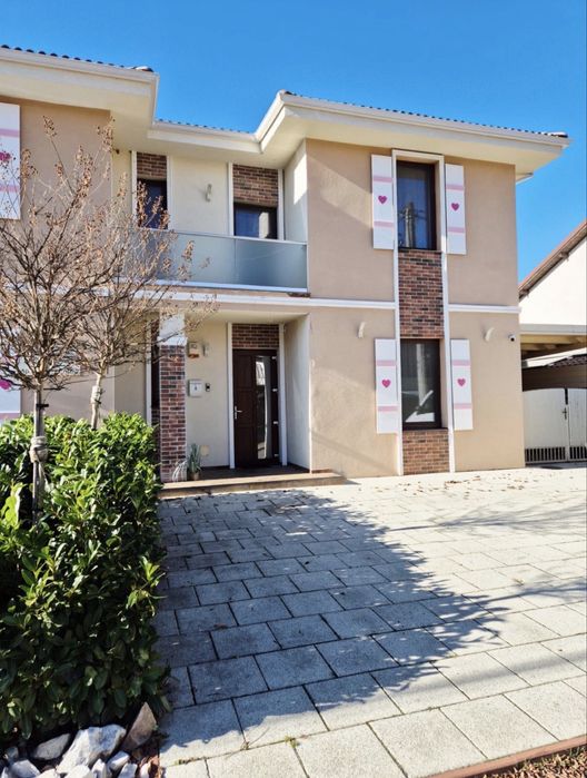 Proprietar inchiriez duplex !