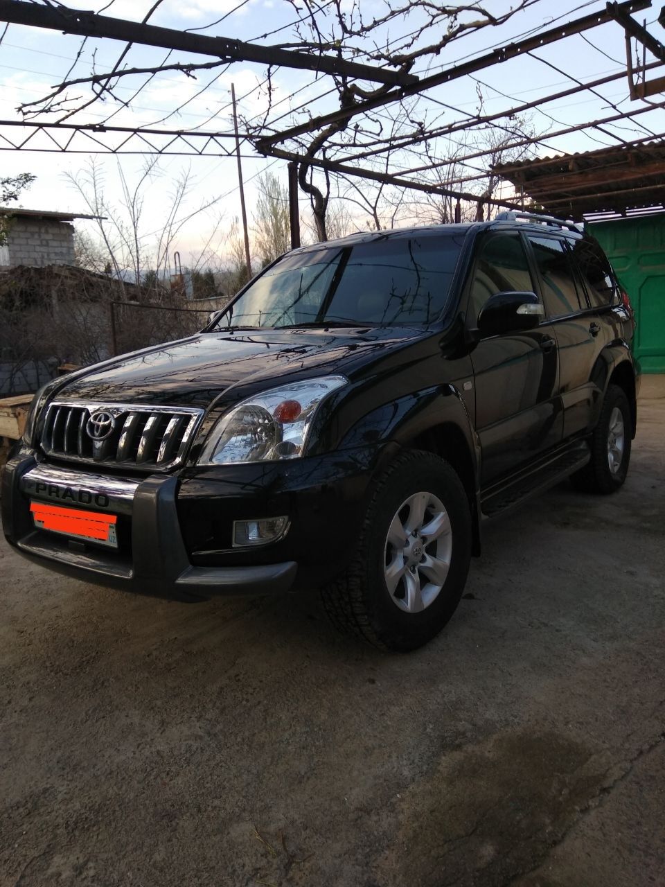 СРОЧНО ПРОДАЕТСЯ Tayota Land Cruiser Prado 120кузов