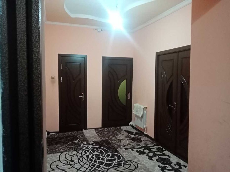 Занги ота 2 хонали квартира 76 квадрат