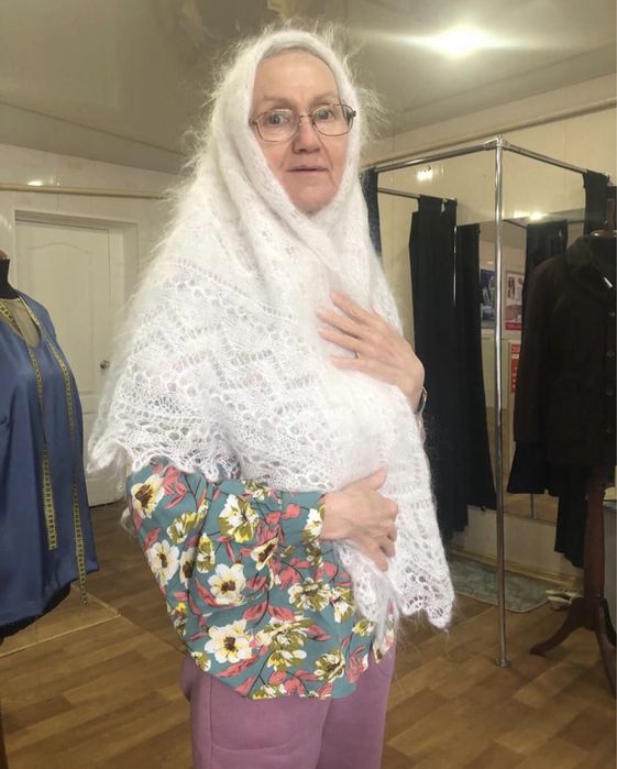 Пуховый платок из козьего пуха