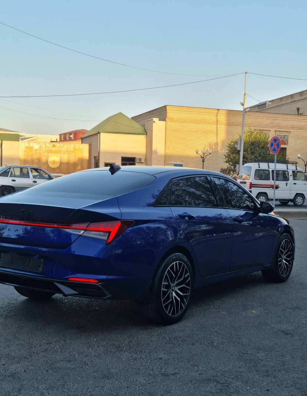 Xyndai Elantra Сотилади