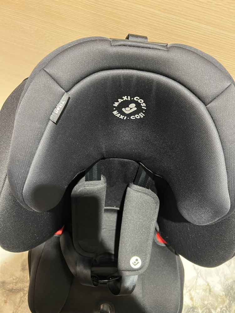 Столче за кола Maxi Cosi Titan