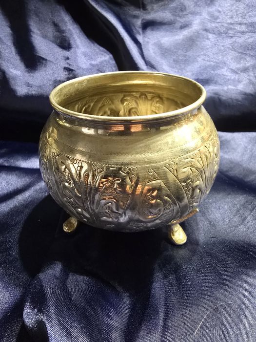 Bol decorativ vintage în stil bizantin – asemănător unui vas de agheas