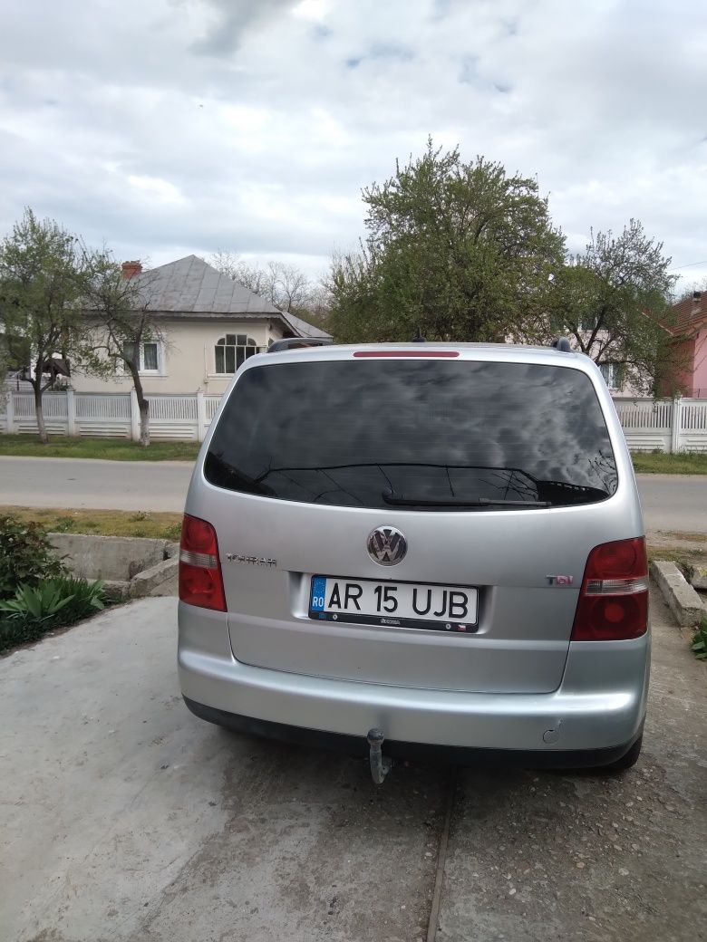 Vind VW.TURAN an fabricație.2005,motor 19⁹8 tdi