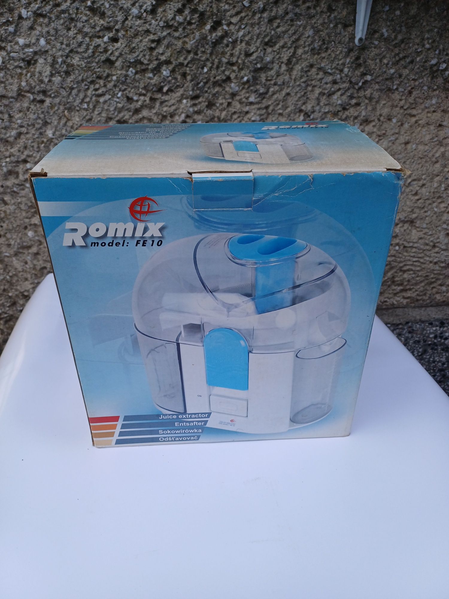 Сокоизтисквачка Romix FE10