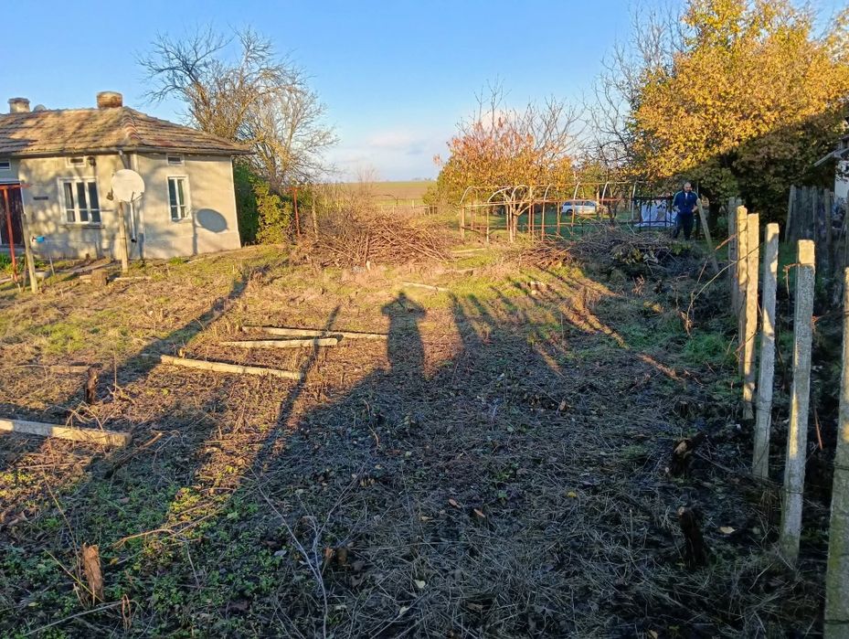 Продава се Къща+двор в село Стефан Караджа