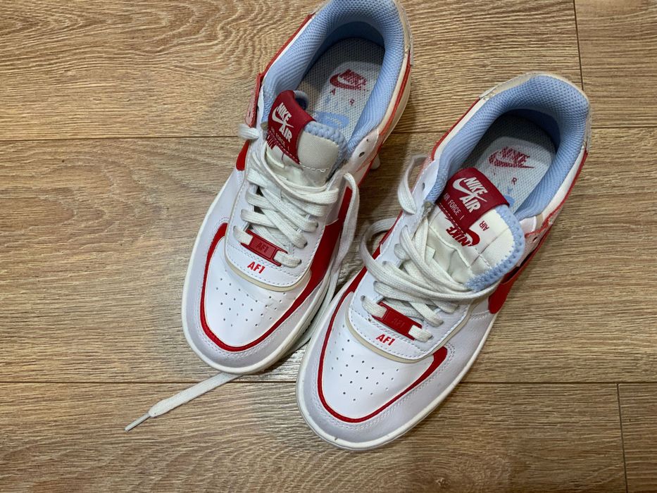 Nike-оригинални маратонки 38,5 размер
