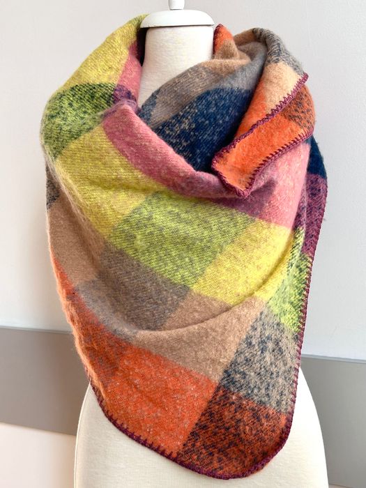 Цветен кариран мек шал Multiblu