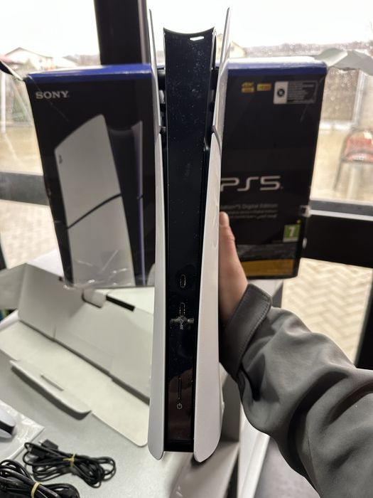 PS5  SONY Digital Edition 4K 120 HDR