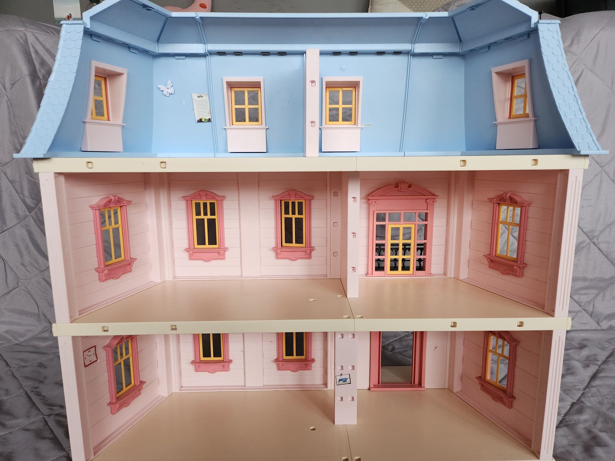 Playmobil dollhouse