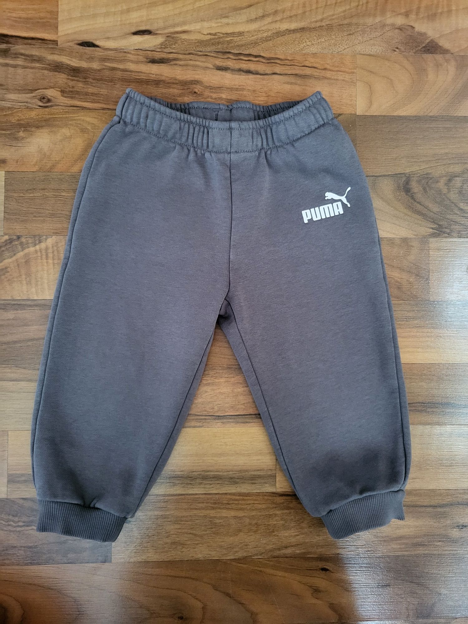 Pantaloni Puma/ h&m