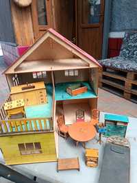 Разборный,фанерный кукольный домик с мебелью