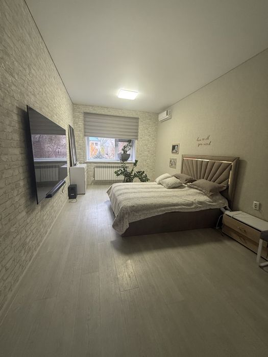 Продам квартиру центр рест.Barell 100кв+25кв подвал в 8ми кв.доме