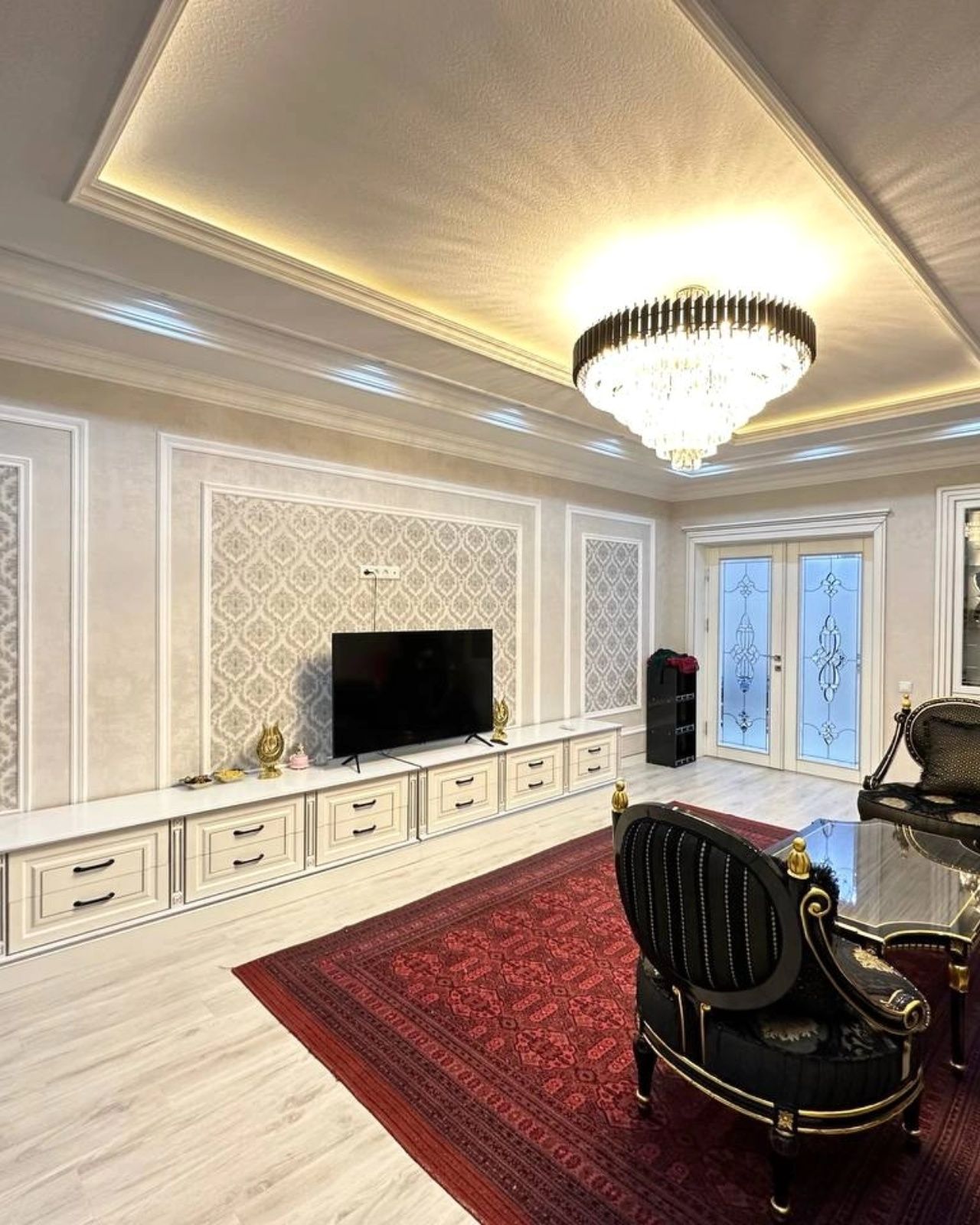 4х комнатная квартира на 4 этаже, мебелью, 98 м2, Лифт, Поворот