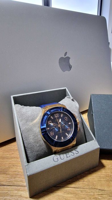 Мъжки часовник Guess W0247G3 Rigor