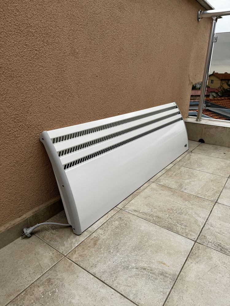 Продавам конвекторен радиатор TESY CN 01 200 (2000 W)