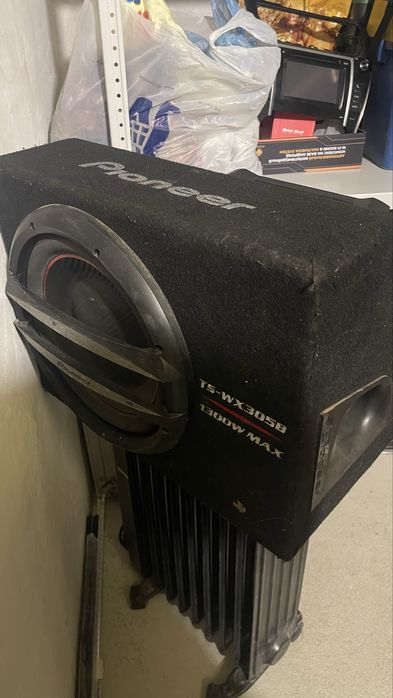 Продам сабвуфер с усилителем Pioneer