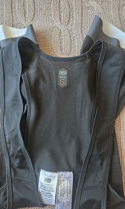 Нов колоездачен биб 100% Exceeda, S