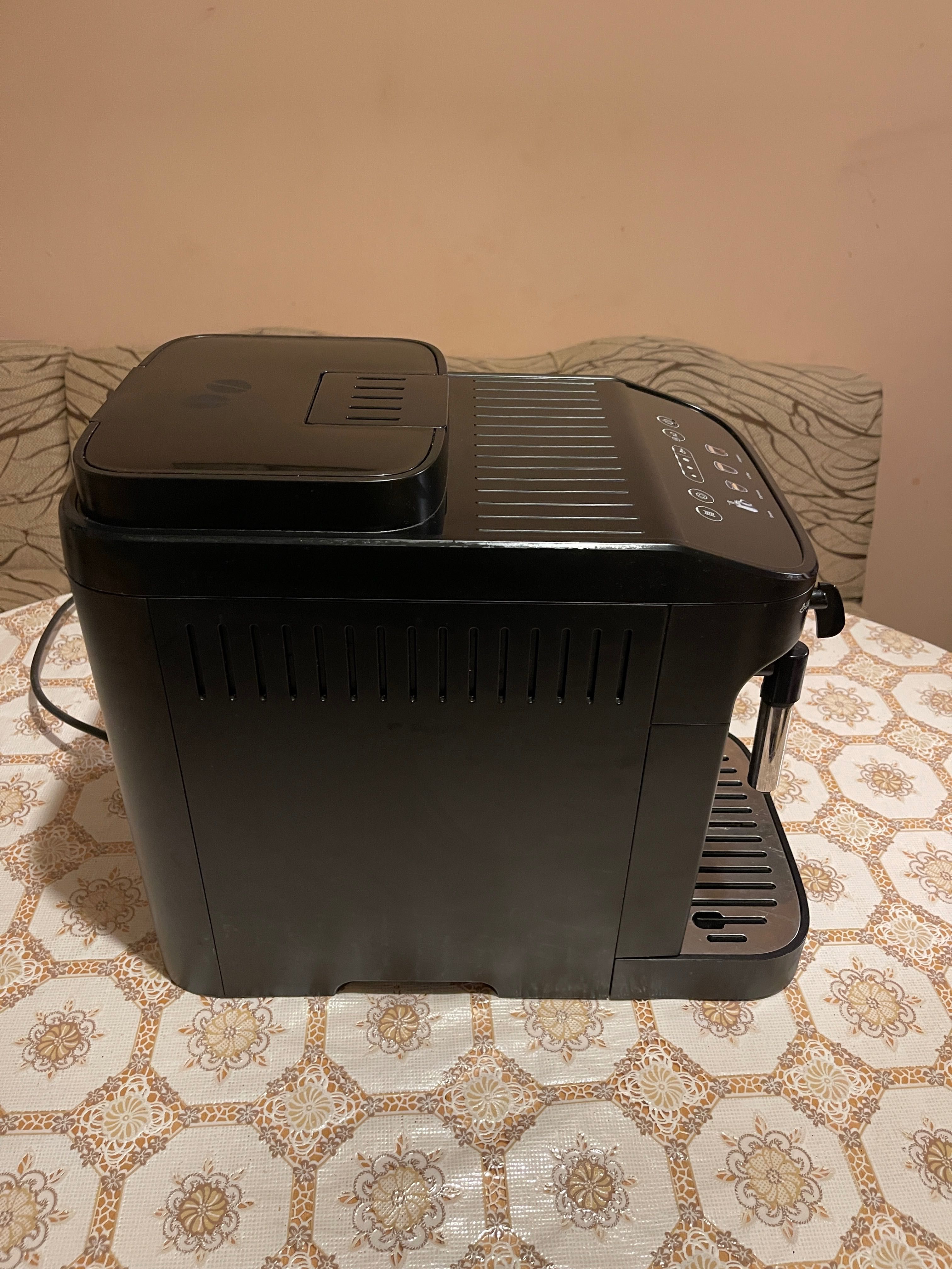 Внос!! DeLonghi Magnifica EVO