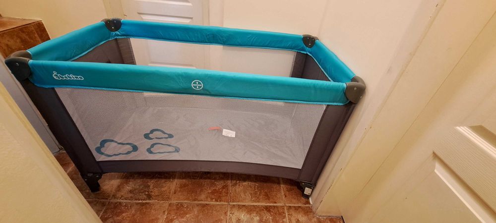 Детска кошара и матрак