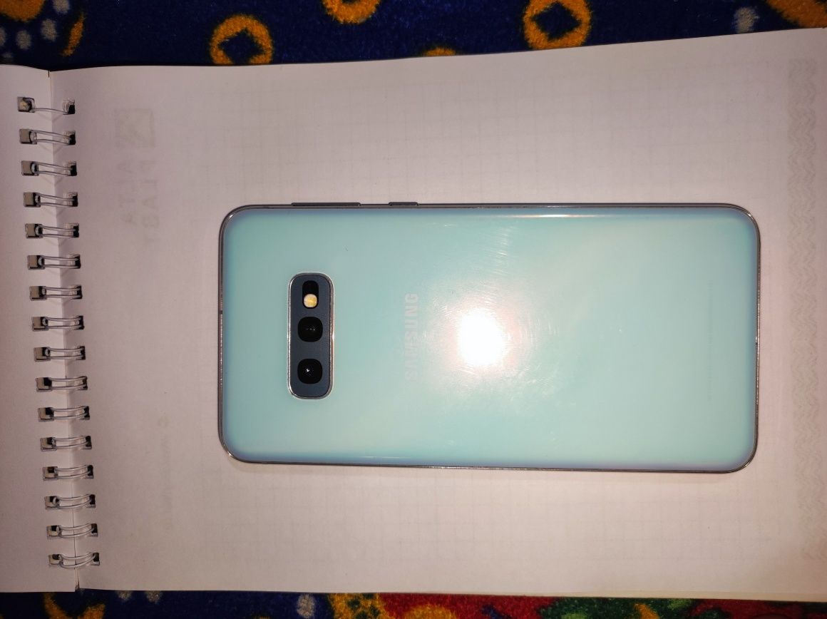 Samsung s10e 6/128gb