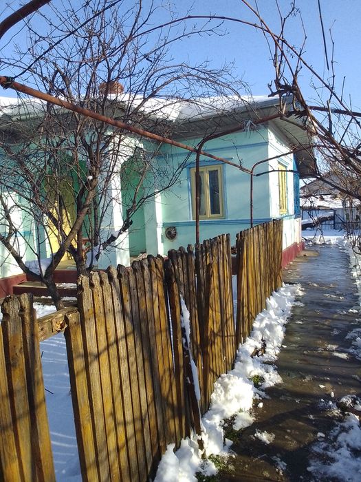 Inchiriez casa in comuna Girbovi jud Ialomita