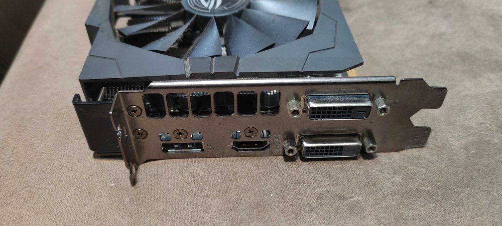 ASUS ROG STRIX Radeon RX 570 4GB Gaming.