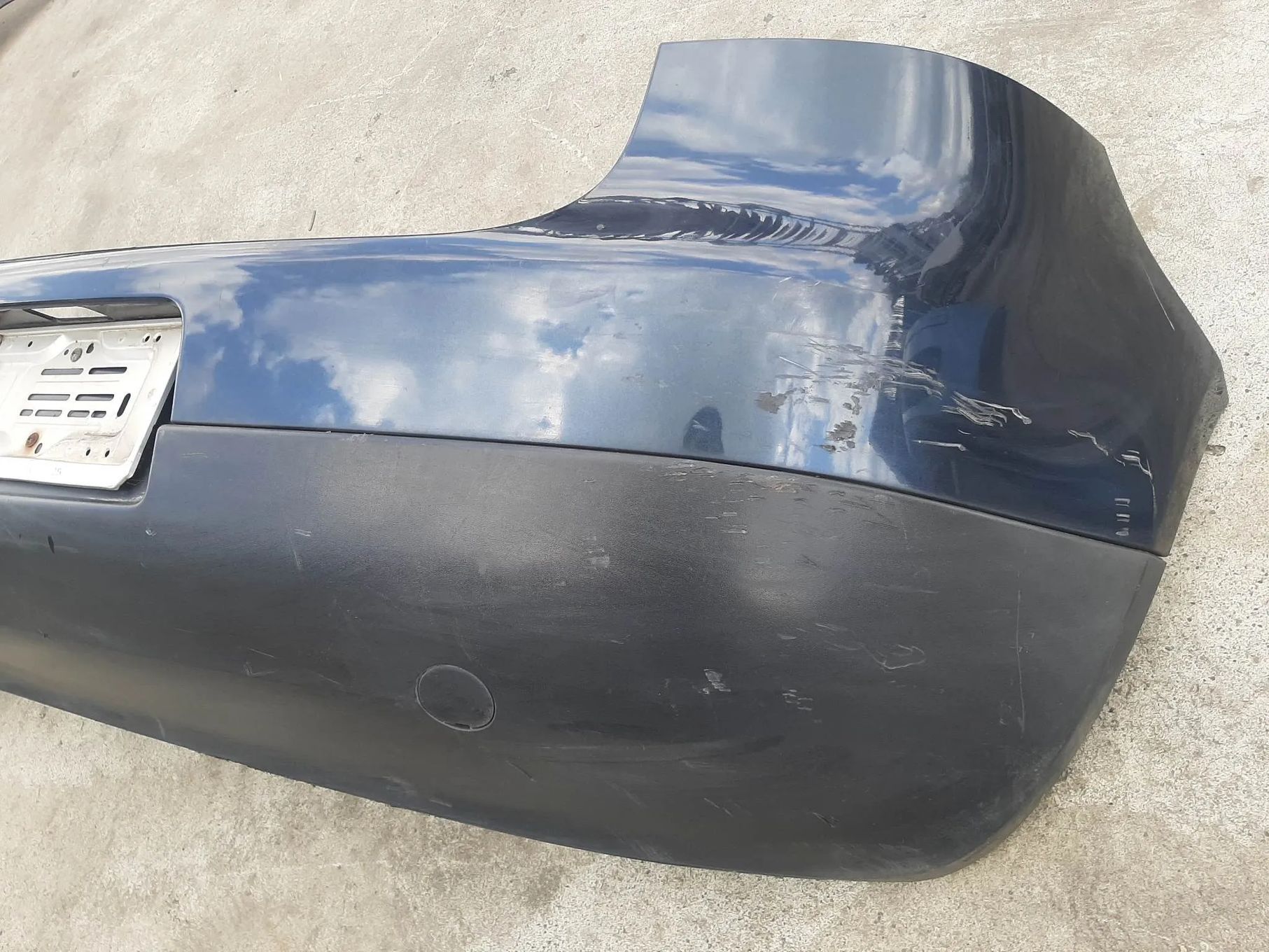 bara spate vw golf 5 hatchback 1k6807521