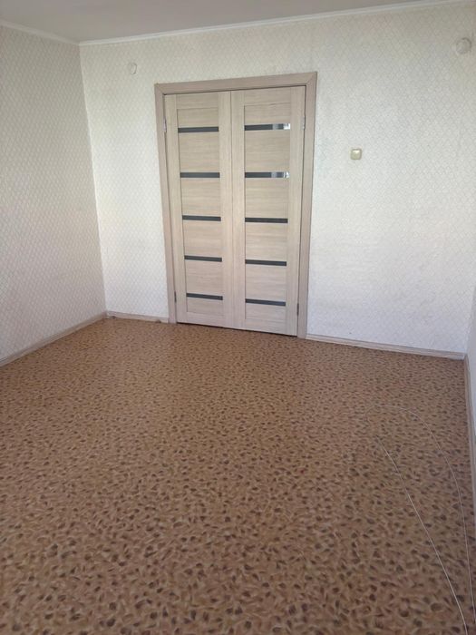 Продам 2 комн нов план ,20 мкр