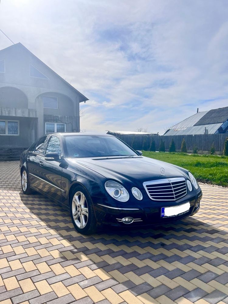 Vând Mercedes Benz E320 W211