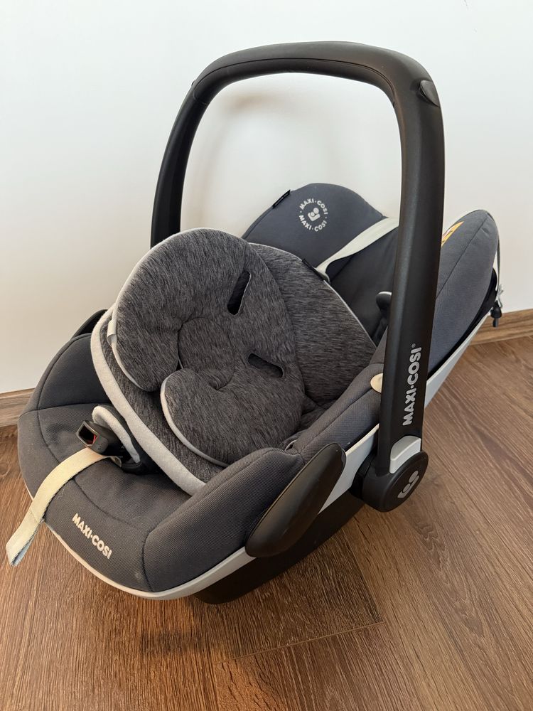 Scoica auto I-Size Maxi-Cosi Pebble Pro Essential Grey