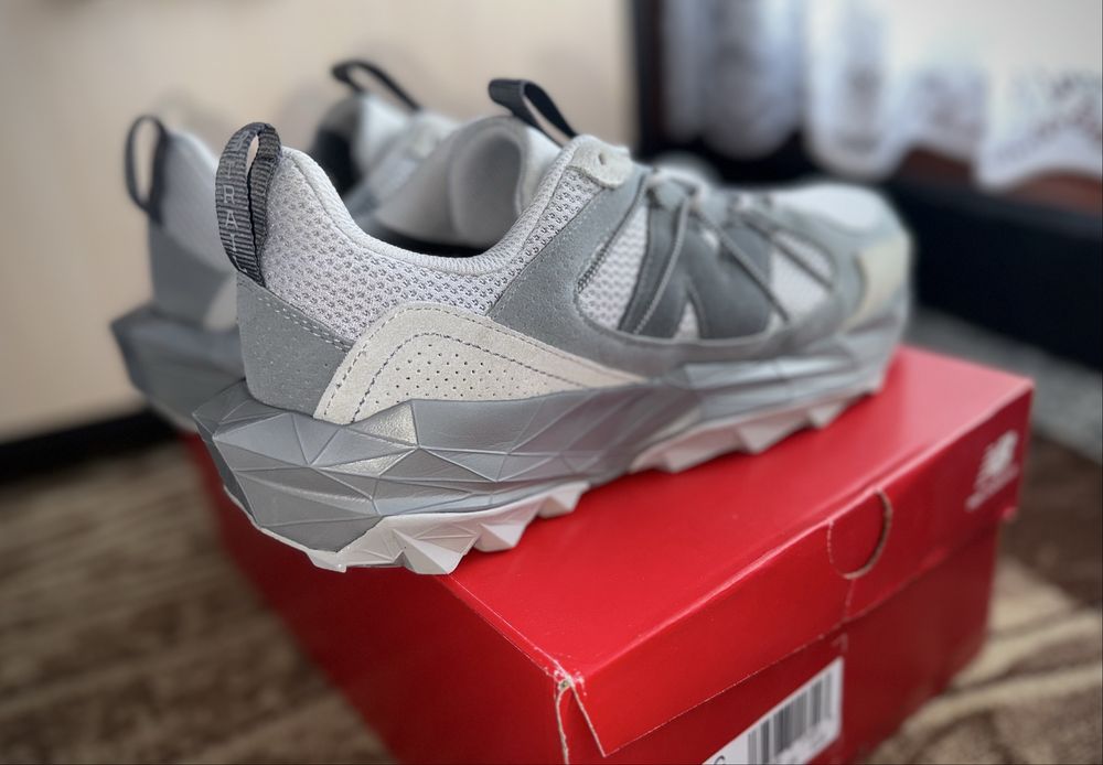 New Balance Tektrel 45