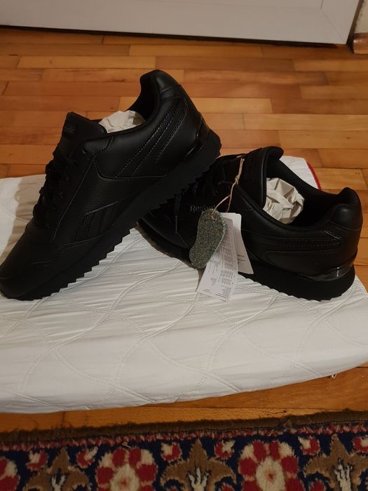 Маратонки Reebok, чисто нови, 44 номер.