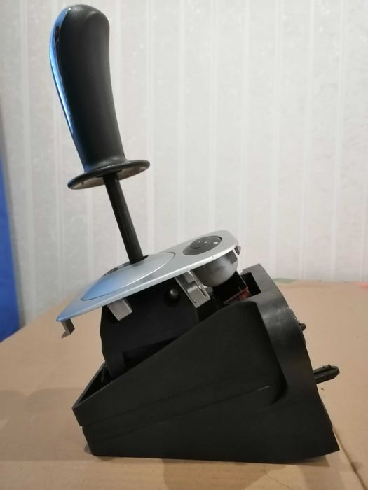 Vand piese din dezmembrare Peugeot 1007