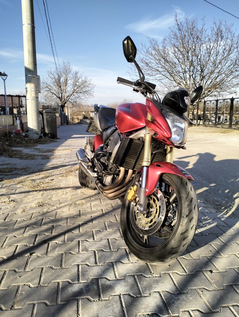 Honda hornet  2008