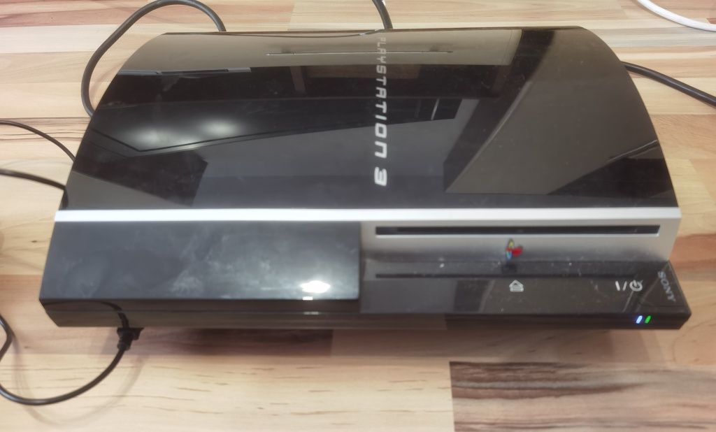 Consolă de colectie Sony Playstation 3 PS3 cu 2 manete si joc NBA ps 3