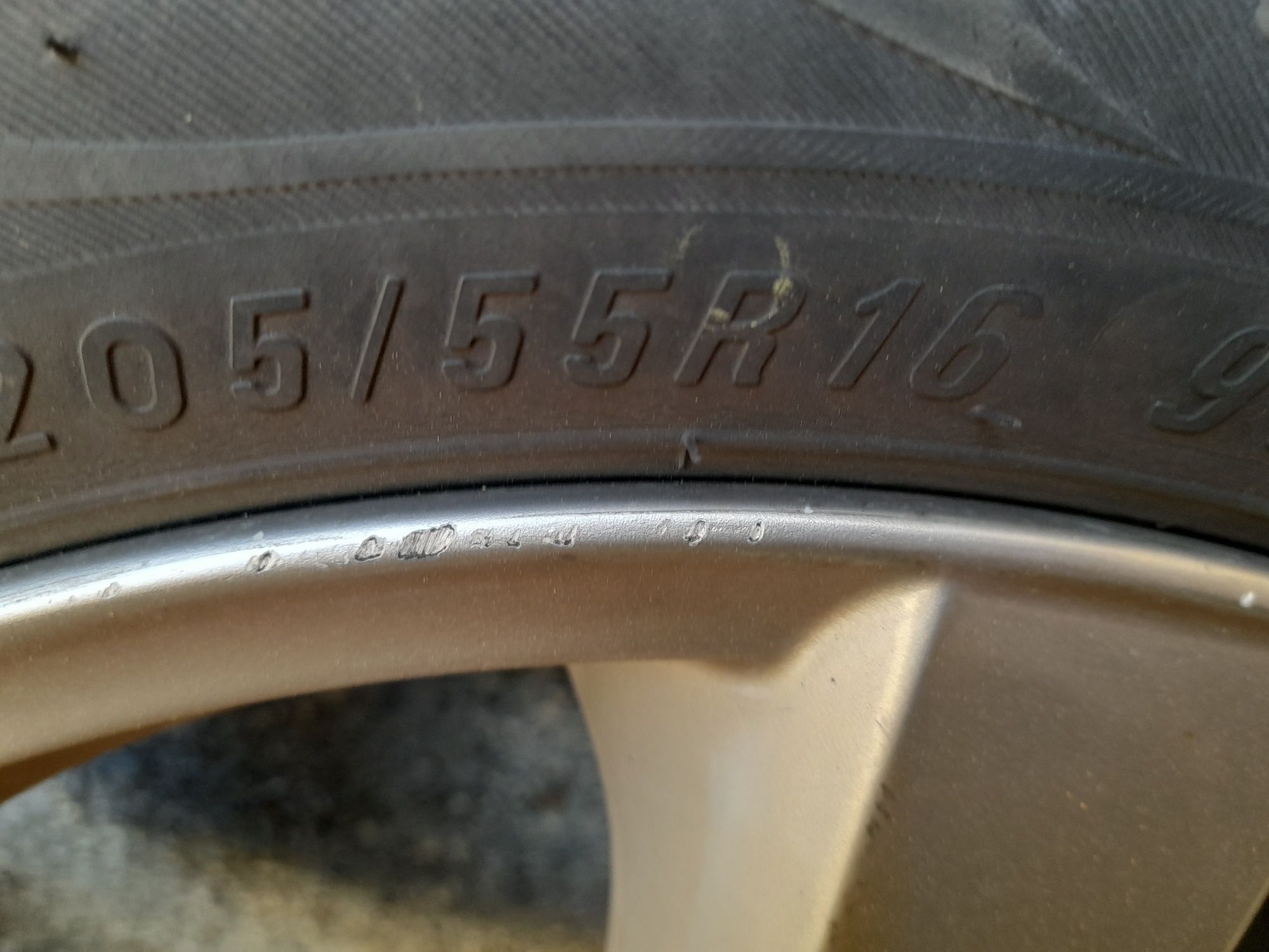 4 бр. 205 55 16, летни гуми Maxxis, отлични за цената