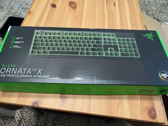 Tastatura Razer Ornata V3 X - LA CUTIE - IMPECABIL - Folosita Rar