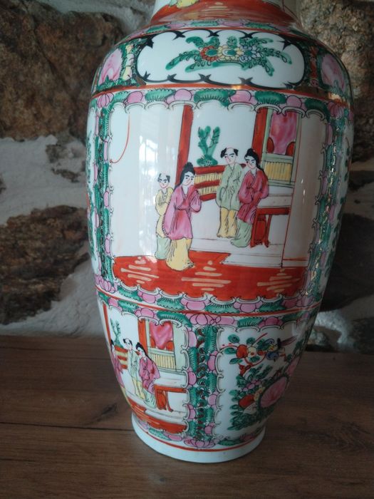 Продавам огромни антикварни Японски вази Сатцума