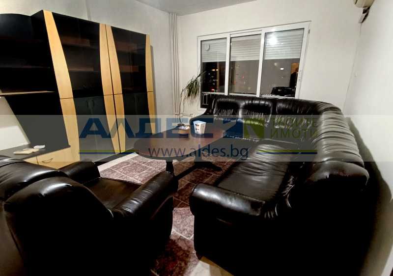 Продава се Тристаен апартамент в София, Дружба 2 - 103 кв.м за 2319 €/кв.м - Снимка #2