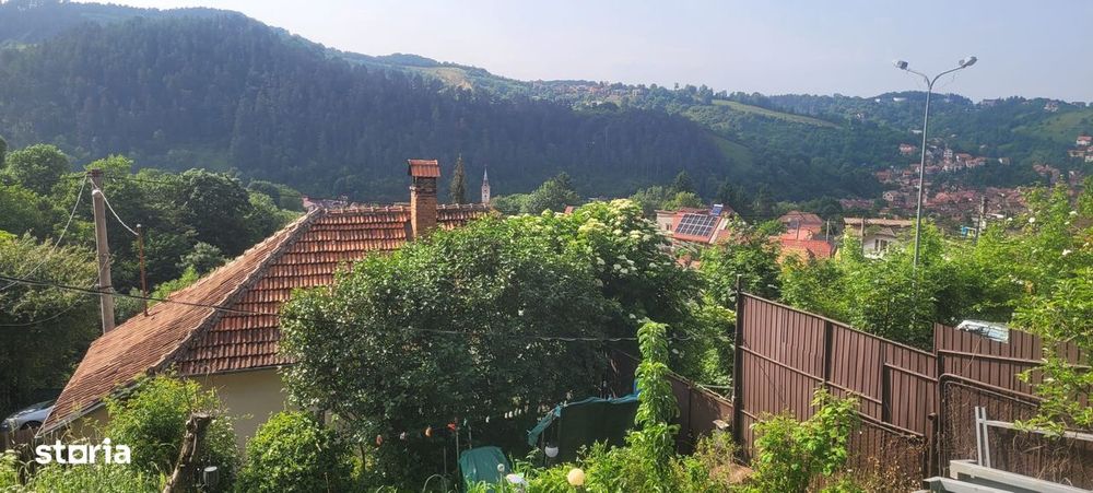 Vand casa renovabila cu teren de 345 mp in Schei