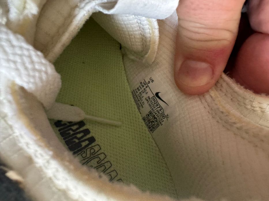 Adidasi nike nr 42.5