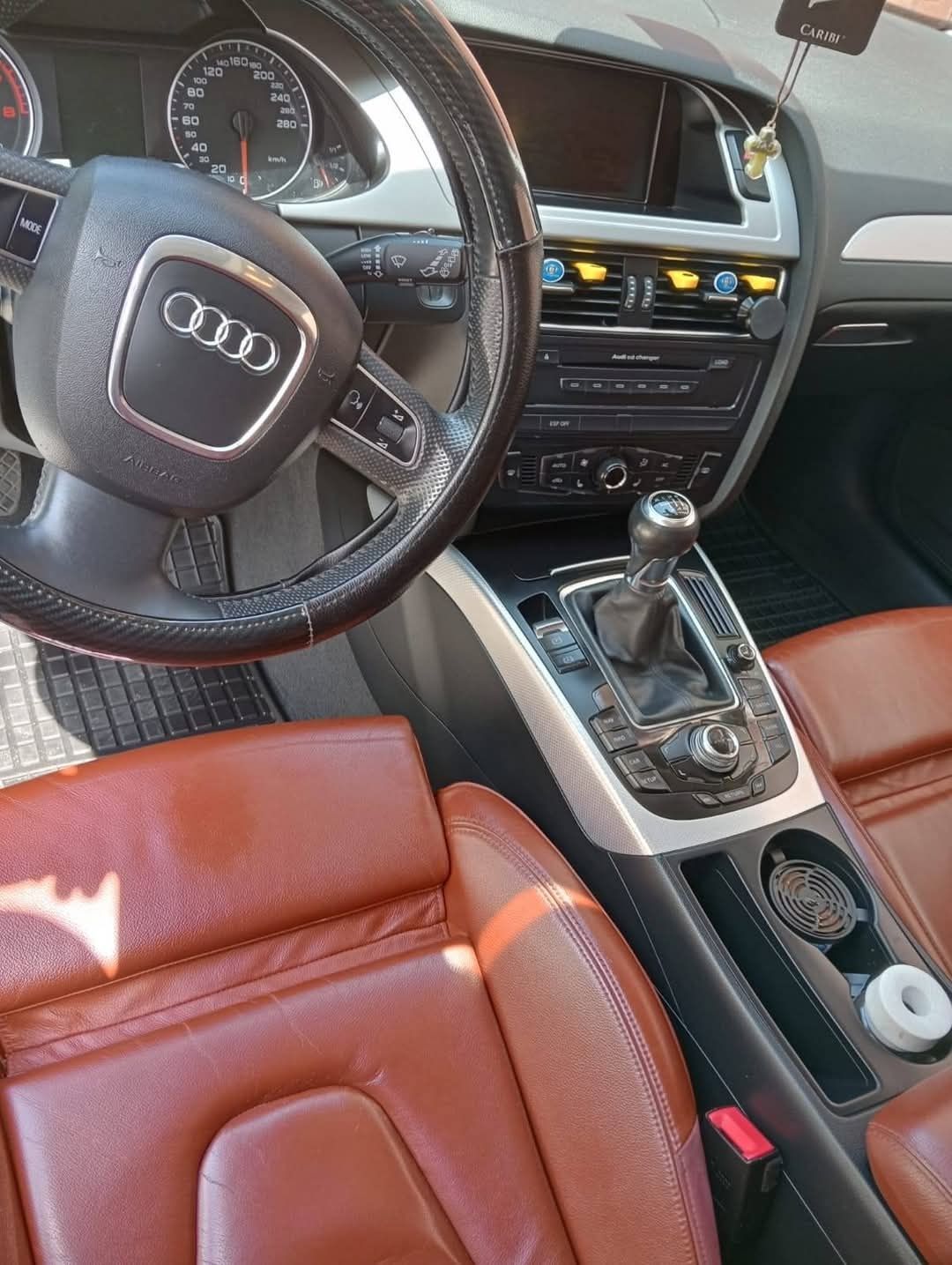 Vând AudiA4 an 2009