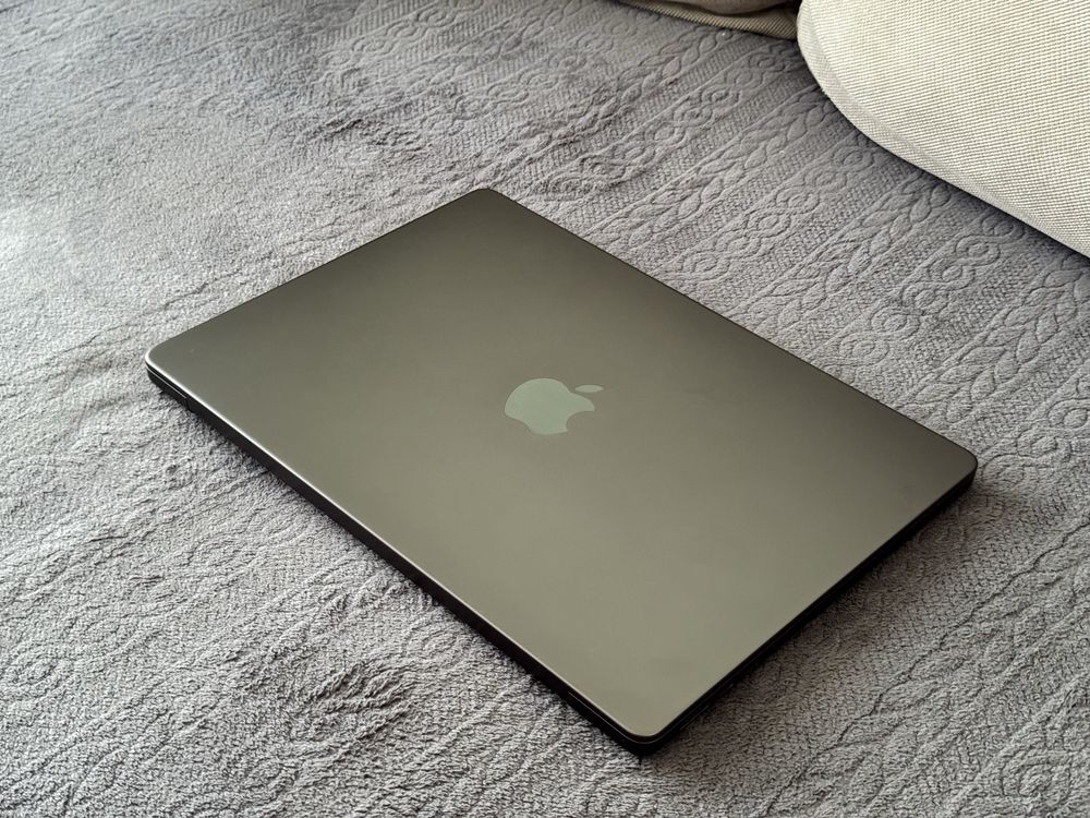 Като Нов 14’Macbook Pro 14/M3 Pro/2024/18GB LPDDR5/512GB SSD/