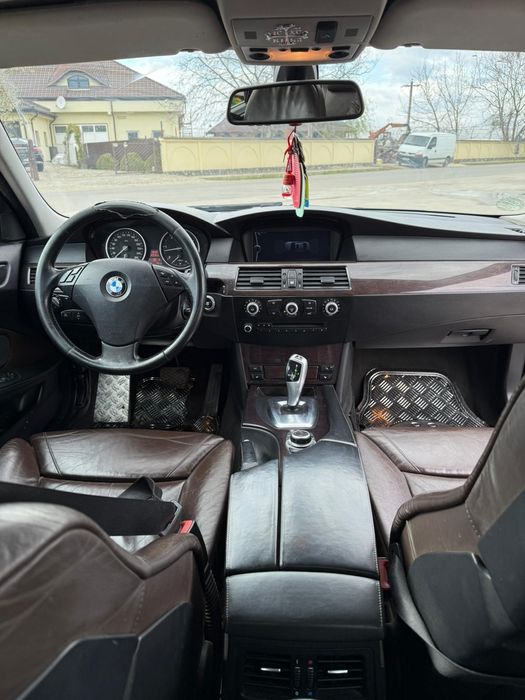 Vând BMW 525d 2009