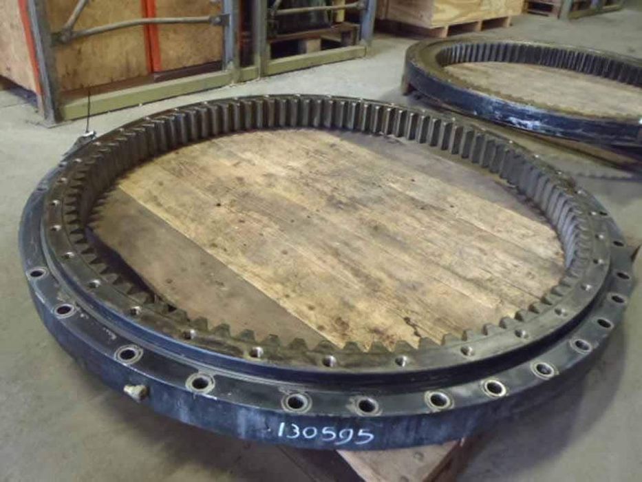 coroana de rotire jcb js130