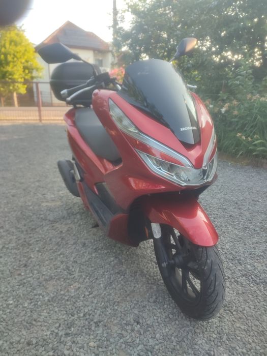 Scuter Honda PCX 125 2018